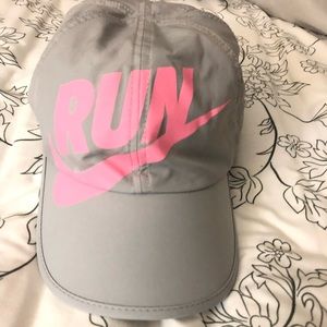 NIke “run” hat
